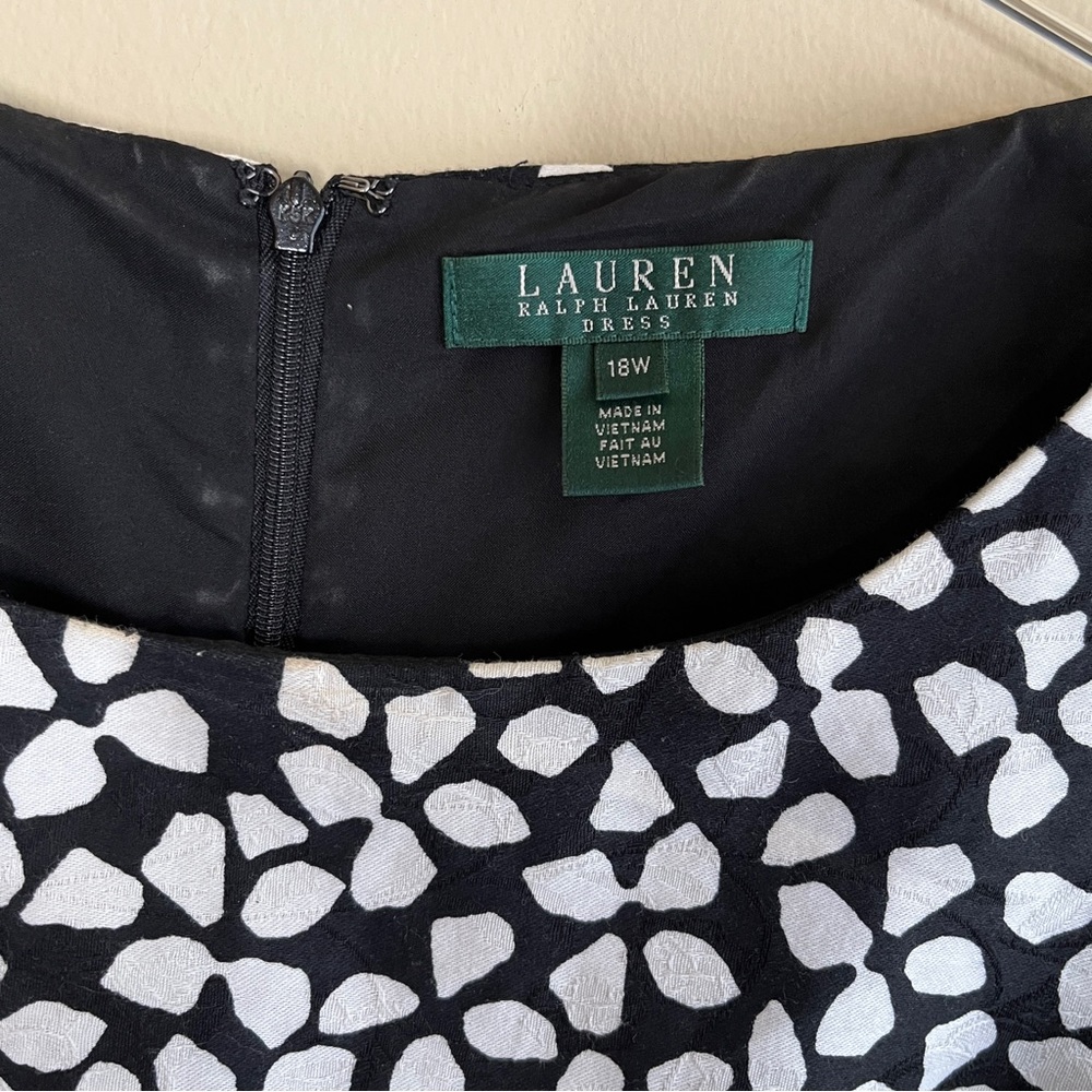 Lauren Ralph Lauren Plus Size Sleeveless Dress Black w White Petal Sheath 18W - Picture 4 of 8